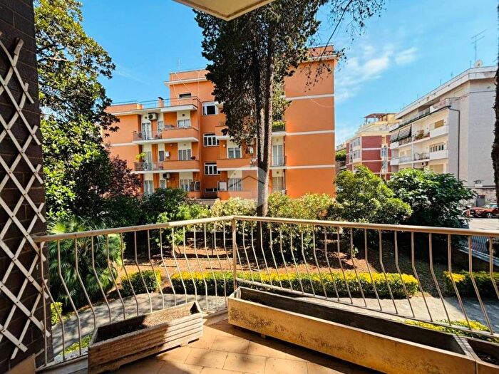 Appartamento quadrilocale in affitto in Via dell'Annunziatella, Ardeatino Montagnola, Roma