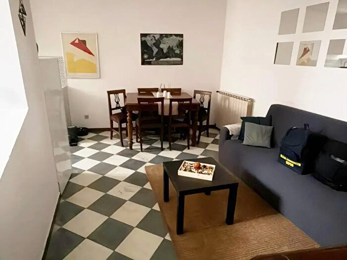 Casa trilocale in affitto in Via delle Mura, Ameglia