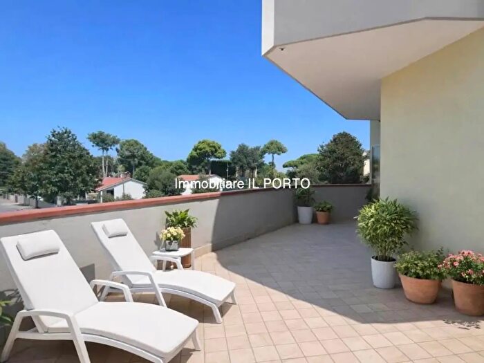 Appartamento trilocale in vendita in Comacchio