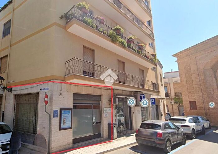 Appartamento bilocale in vendita in Via Regina Elena, Francavilla Fontana