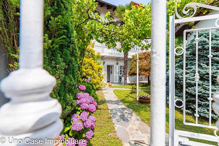 Case in Vendita e in Affitto - 2