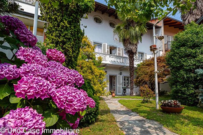 Casa con 6 locali in vendita in Caluso, Caluso