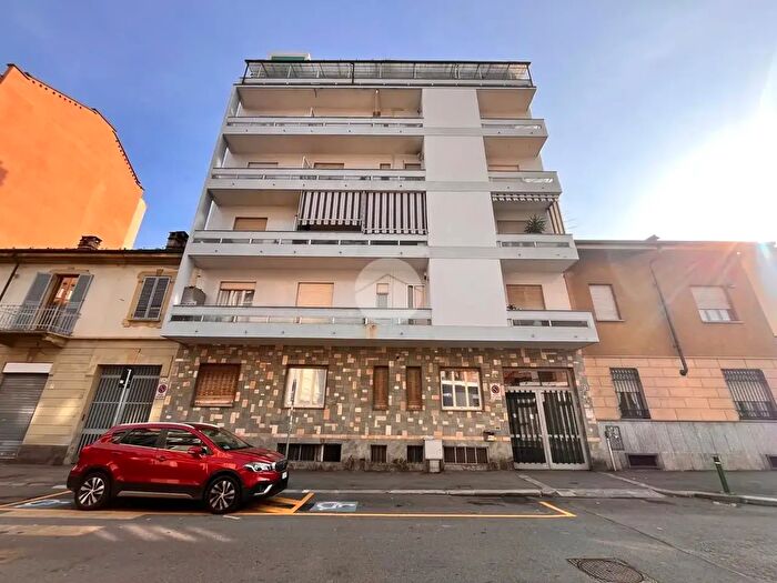 Appartamento bilocale in vendita in Via Conte di Roccavione, Torino