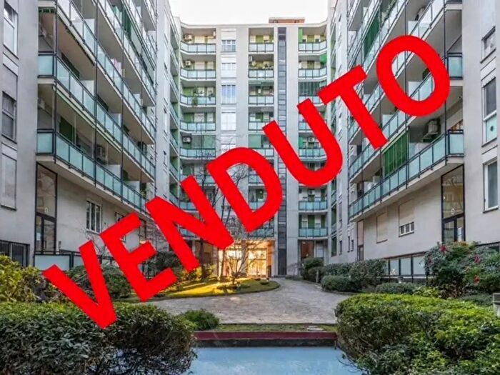Appartamento trilocale in vendita in Corso Lodi, Milano