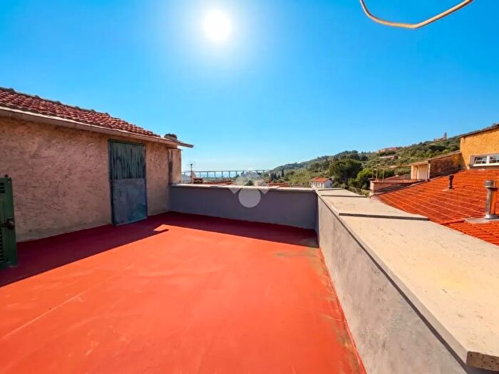Casa con 5 locali in vendita in Via Grande, Imperia