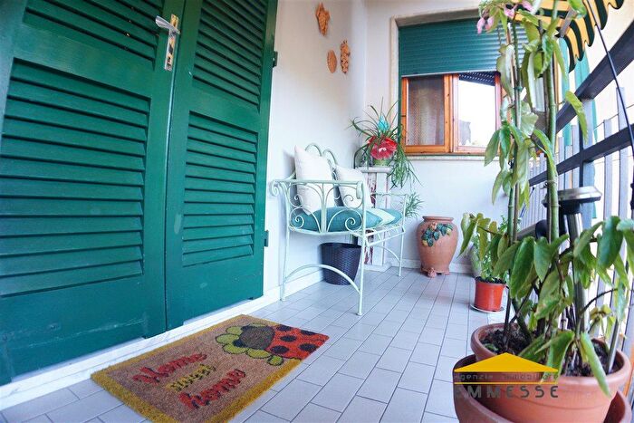 Appartamento trilocale in vendita in Massa