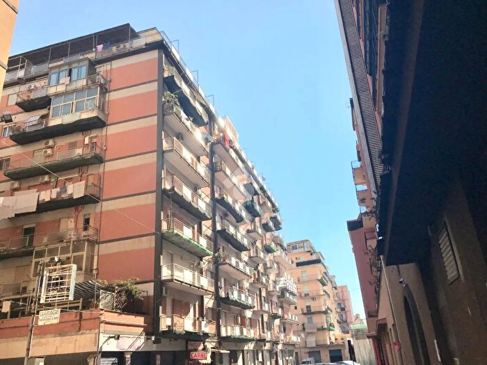Appartamento bilocale in vendita in Via Mario Orso Corbino, Palermo