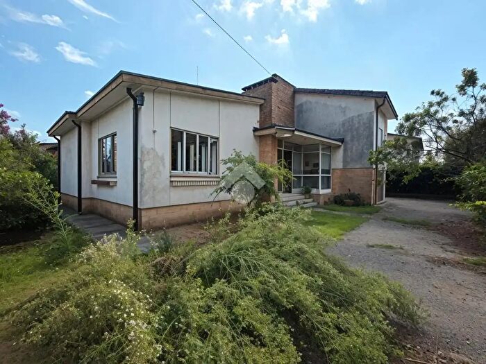 Casa quadrilocale in vendita in Vicolo Gerolamo Savoldo, Treviso