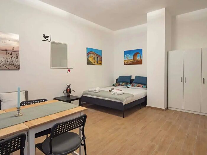 Appartamento monolocale in affitto in Via Cesare Balbo, Milano
