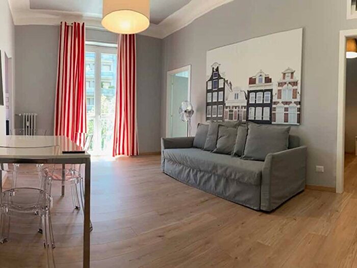 Appartamento trilocale in affitto in Corso Lodi, Corvetto, Milano