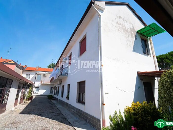 Appartamento trilocale in vendita in Via XXV Aprile, Sovico