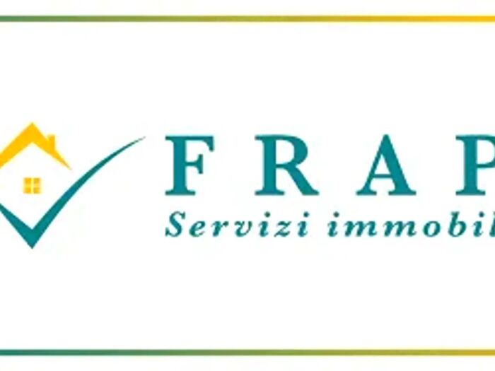 Casa con 5 locali in vendita in Agliana