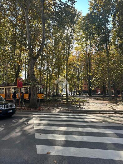 Appartamento quadrilocale in affitto in Viale delle Rimembranze di Lambrate, Milano