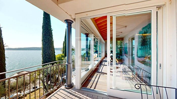 Casa con 10 locali in vendita in Meucci, Padenghe Sul Garda