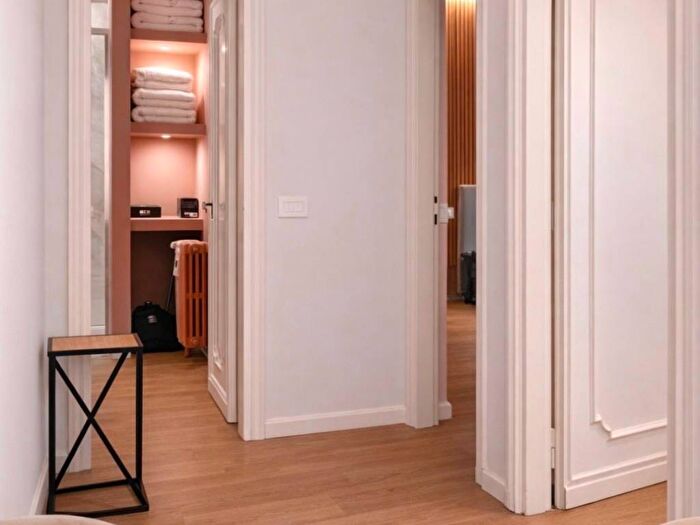 Appartamento quadrilocale in affitto in Borgo San Iacopo, Ponte Vecchio Pitti, Firenze