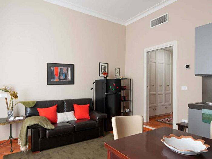 Appartamento bilocale in affitto in Via Cavour, Colle Oppio, Roma