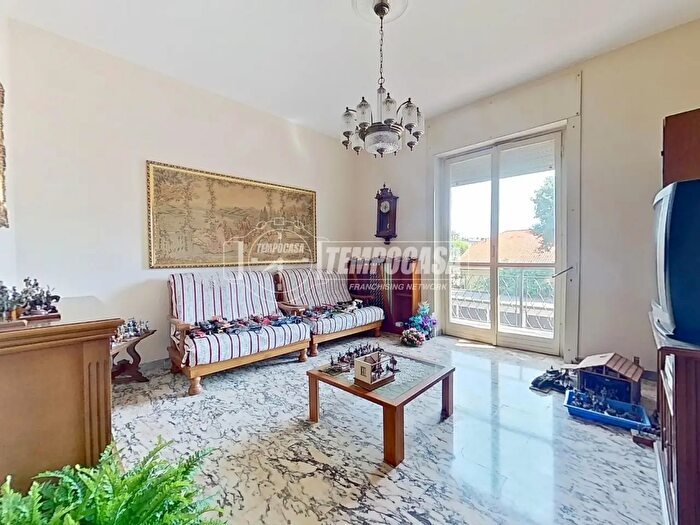 Appartamento trilocale in vendita in Via Luigi Galvani, Legnano