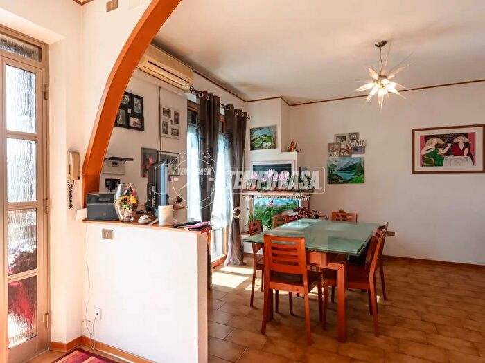 Appartamento quadrilocale in vendita in Via Gabriele dAnnunzio, Castelraimondo