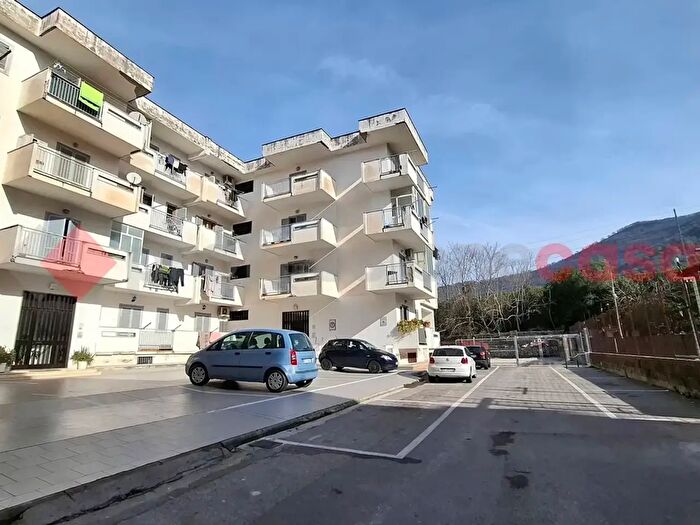 Appartamento trilocale in vendita in Via Vecchia Lavorate, Sarno