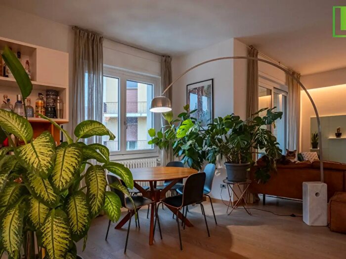 Appartamento con 5 locali in vendita in Via Carlo Avegno, Varese