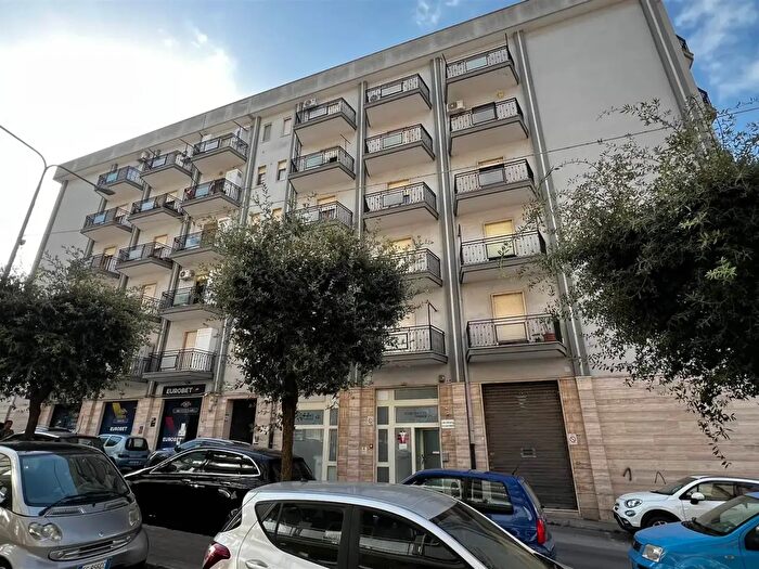 Appartamento con 5 locali in vendita in Via Grazia Deledda, Martina Franca