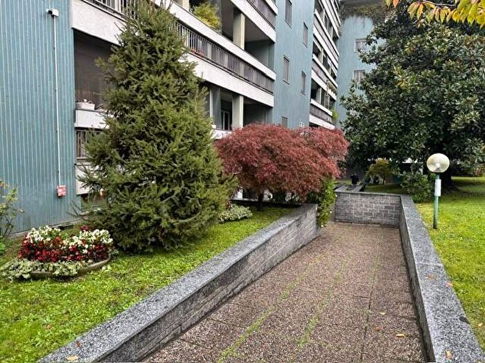 Appartamento trilocale in affitto in Via Bernardino Verro, Ripamonti Fondazione Prada, Milano