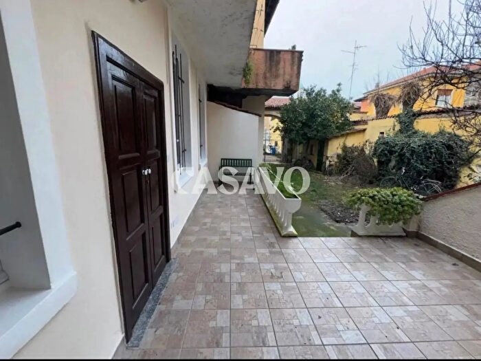 Appartamento bilocale in vendita in Via Livello, Rho