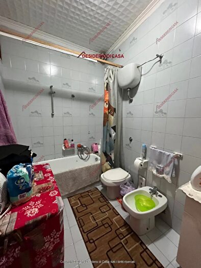 Casa con 8 locali in vendita in Via Fiume Gratteri Pa Italia, Gratteri