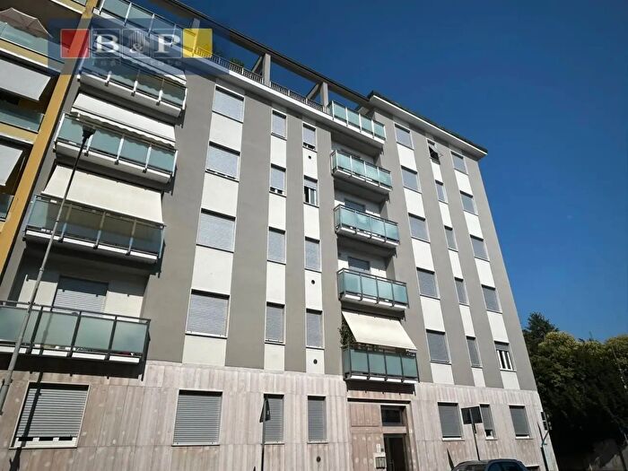 Appartamento trilocale in vendita in Via XX Settembre, Legnano