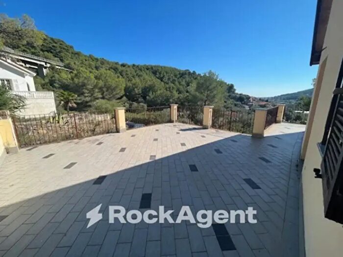 Casa con 6 locali in vendita in Località Marino, Andora