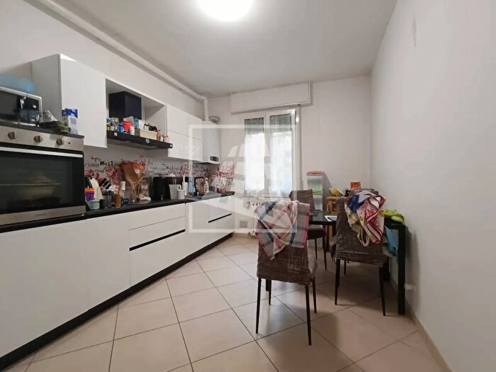 Appartamento trilocale in vendita in Via Donatello, Reggio Emilia