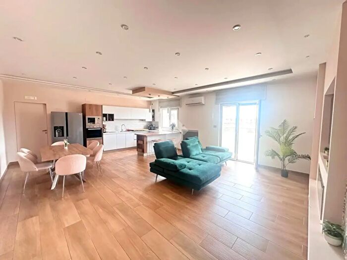 Appartamento quadrilocale in vendita in Via I Traversa G Bonito, Casoria