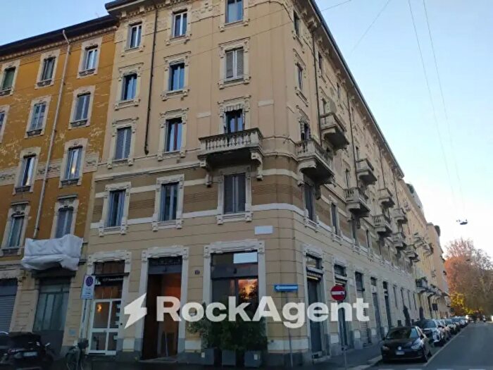 Appartamento trilocale in vendita in Via Coluccio Salutati, Milano