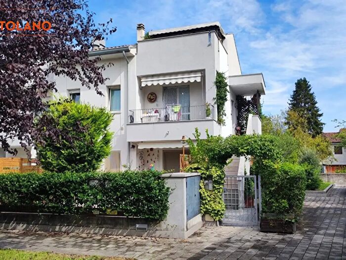 Appartamento trilocale in vendita in Via del Cotonificio, Ronchi Dei Legionari