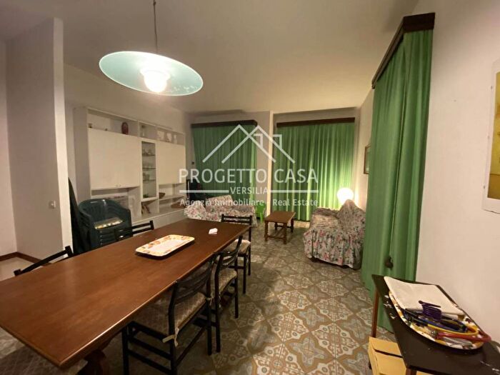 Casa con 6 locali in affitto in Via delle Palme, Lido di Camaiore, Camaiore
