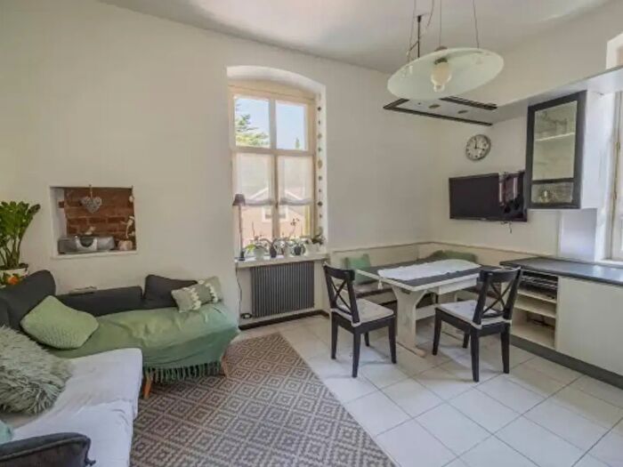 Appartamento trilocale in vendita in Via Francesco Petrarca, Merano