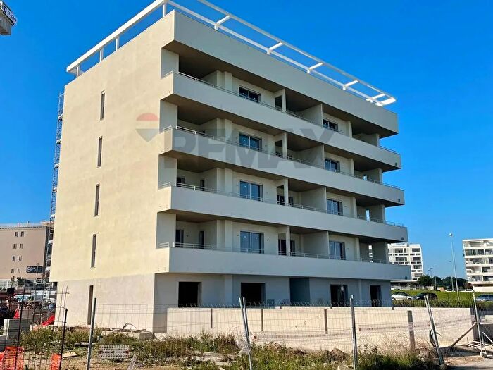 Appartamento quadrilocale in vendita in Via Mimmo Conenna, Bari