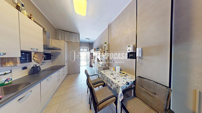 Appartamento bilocale in vendita in Via Tronzano, Torino