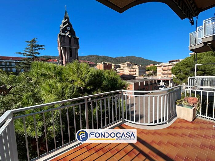 Appartamento trilocale in affitto in Via marco polo, Marina Di Andora, Andora