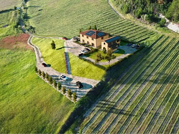 Casa con 20 locali in vendita in Barberino Tavarnelle