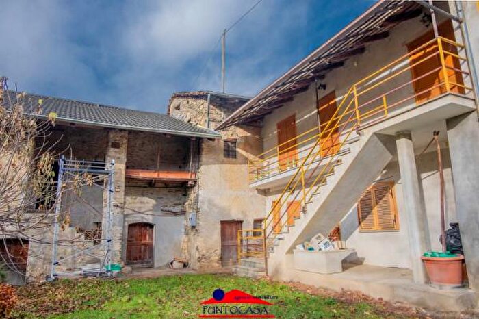 Casa con 6 locali in vendita in Borgata Lottano, San Damiano Macra