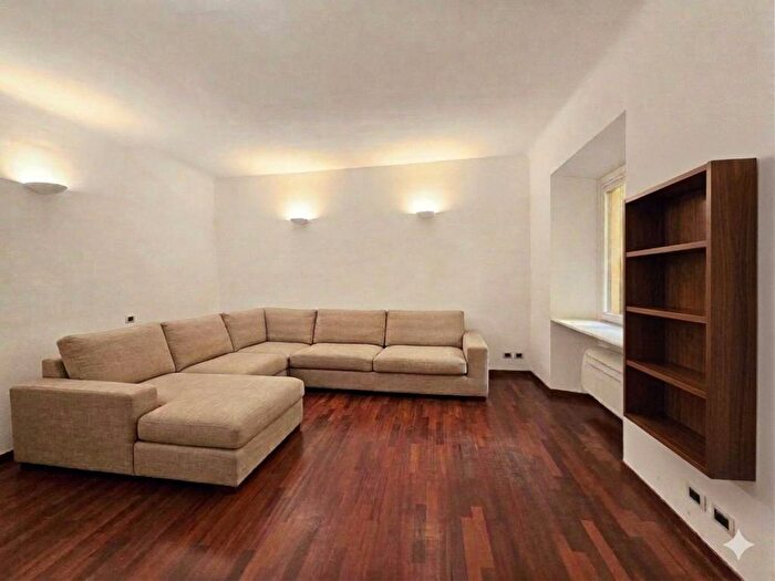 Appartamento trilocale in affitto in Porta Venezia, Milano