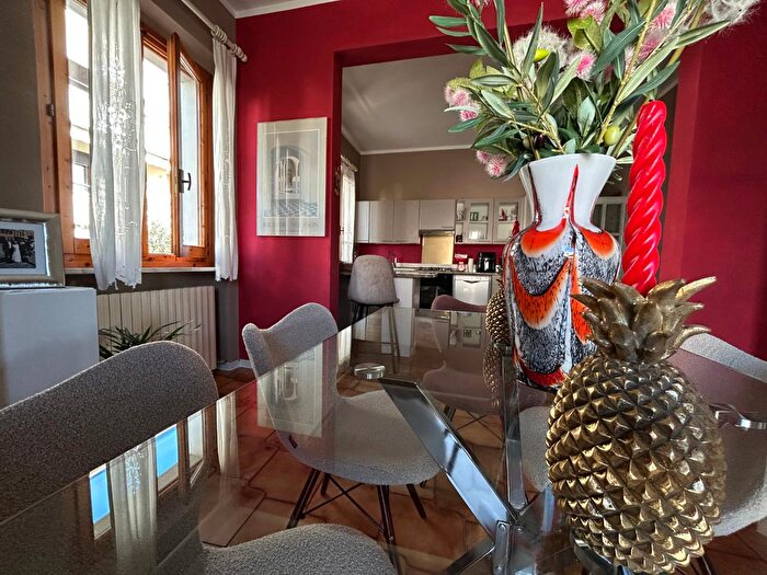 Appartamento con 5 locali in vendita in S Rocco, Empoli