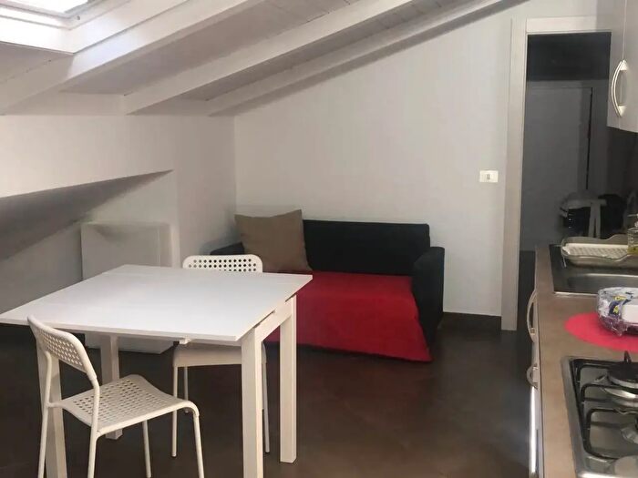 Casa trilocale in affitto in Via Filippo Corridoni, Catania