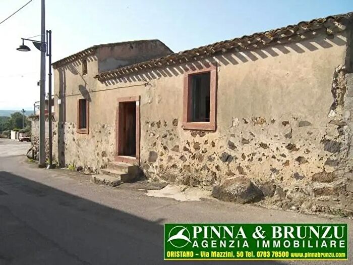 Casa quadrilocale in vendita in Via Trieste, Villanova Truschedu