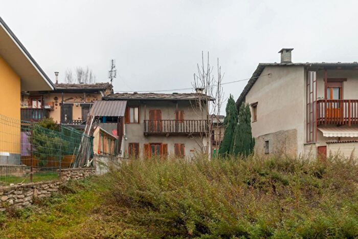 Casa bilocale in vendita in Via Ruscassi, Bagnolo Piemonte