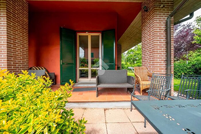 Casa con 5 locali in vendita in Via Moro, Albinea