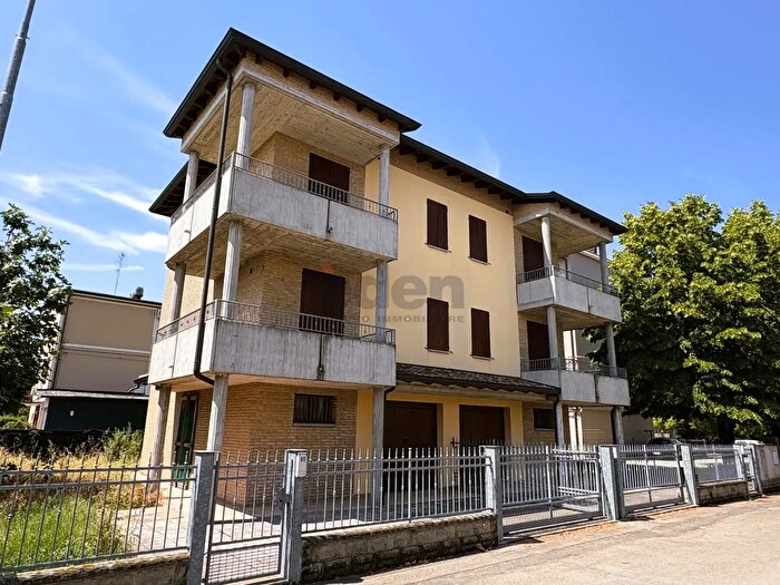 Appartamento trilocale in vendita in Via O Respighi, Castelfranco Emilia