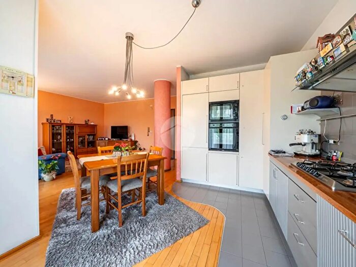 Appartamento quadrilocale in vendita in Via Valparadiso, Negrar