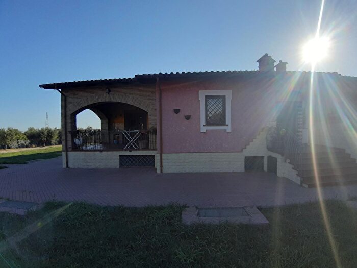 Casa con 10 locali in vendita in Via Quarto del Boschetto, Cerveteri
